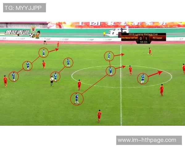 帕齐尼称赞莱奥进步显著学习中锋跑位技巧提升明显 帕齐尼称赞莱奥进步显著学习中锋跑位技巧提升明显